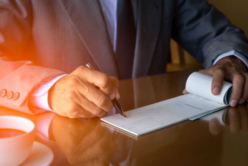 writing an alimony check